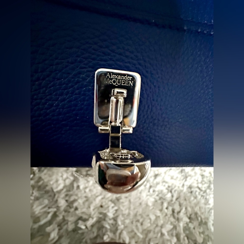 Alexander McQueen Skull Wallet on Chain Blue Leather Silver Hardware NWT - Picture 7 of 16
